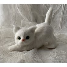 他の写真1: リアル　白猫　置物