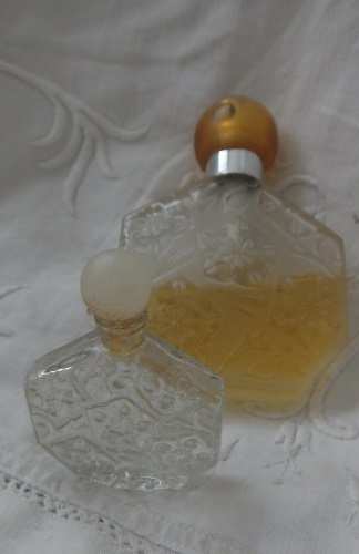 画像1: オンブルローズ 香水 (1)