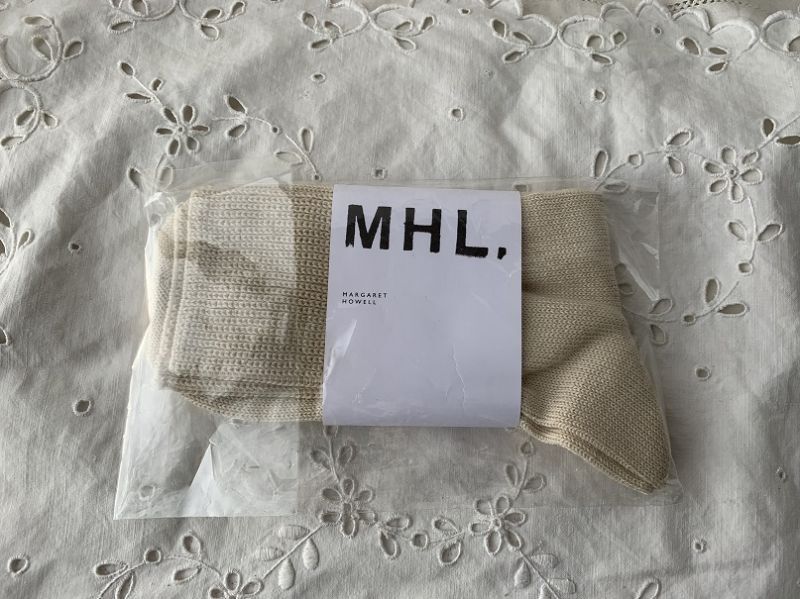 画像: 新品タグ付き　MHL,ソックス　生成り